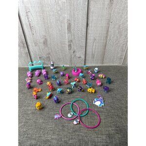 Hatchimals Figures Collectibles Mixed Lot w/ Accessories & Charms 30+ Pieces